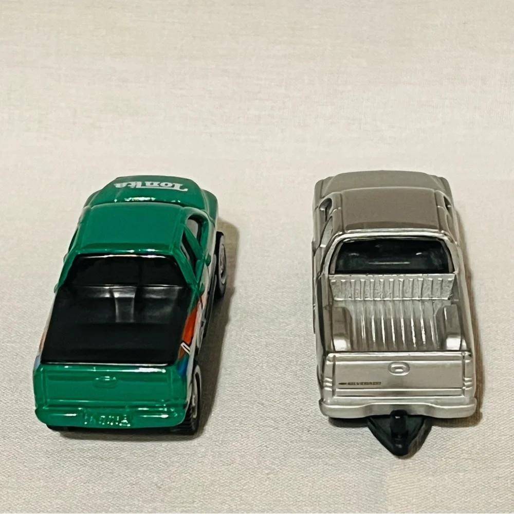 Maisto Pick Up Trucks (37-40)